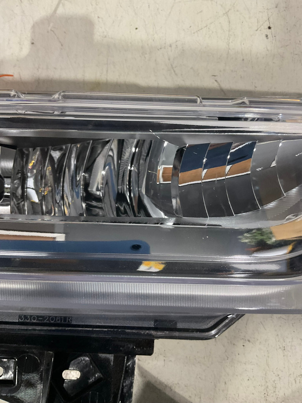 Fog light Damaged Passenger RH 21-23 Ford F-150 Tab broke 08-330-2061R-B OEM