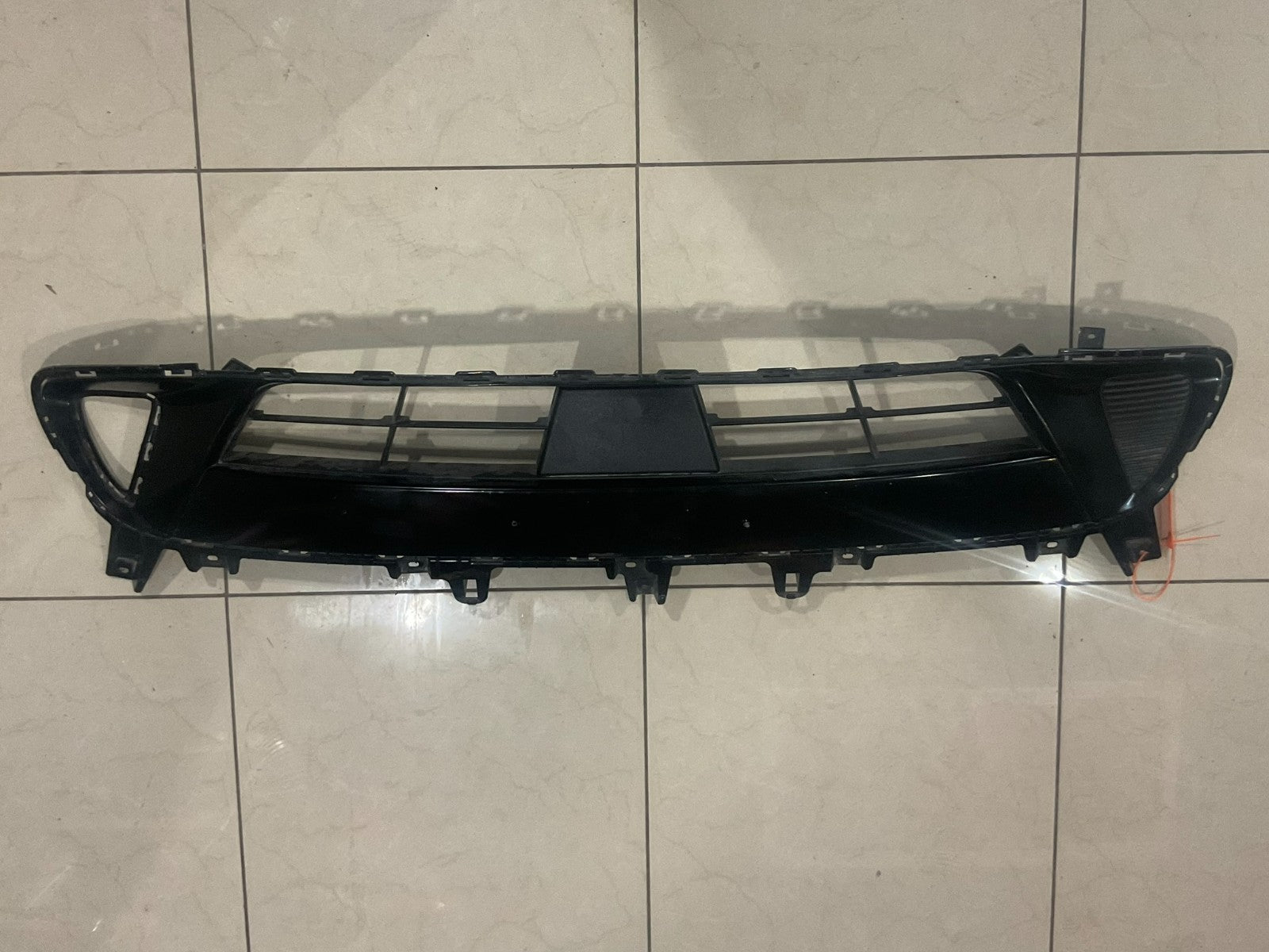 Grill Grille Black 2016-2018 Kia Sorento 86561+c6510 OEM