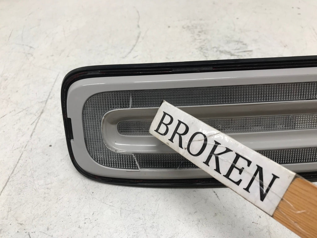 Tail light Damaged Driver LH Mercedes Benz G 550 2019-2022 2023 A4639068300 OEM