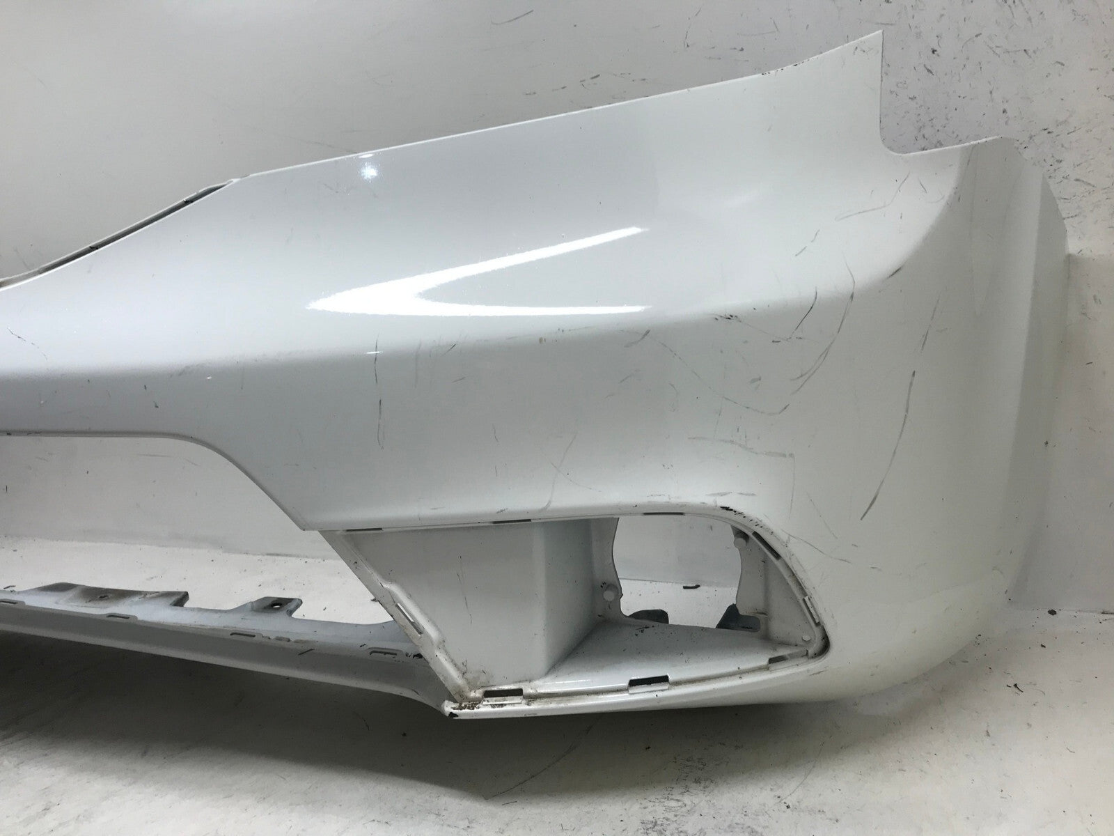 Front Bumper Cover White Honda Pilot EX EX L LX SE 2012-2015 71101-SZA-ZY00 OEM