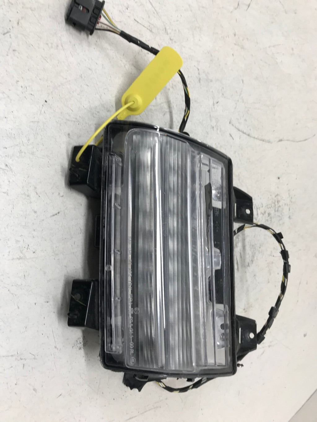 Tail light Damaged Driver LH Left 18-25 Wrangler JL Gladiator 55112885AG OEM