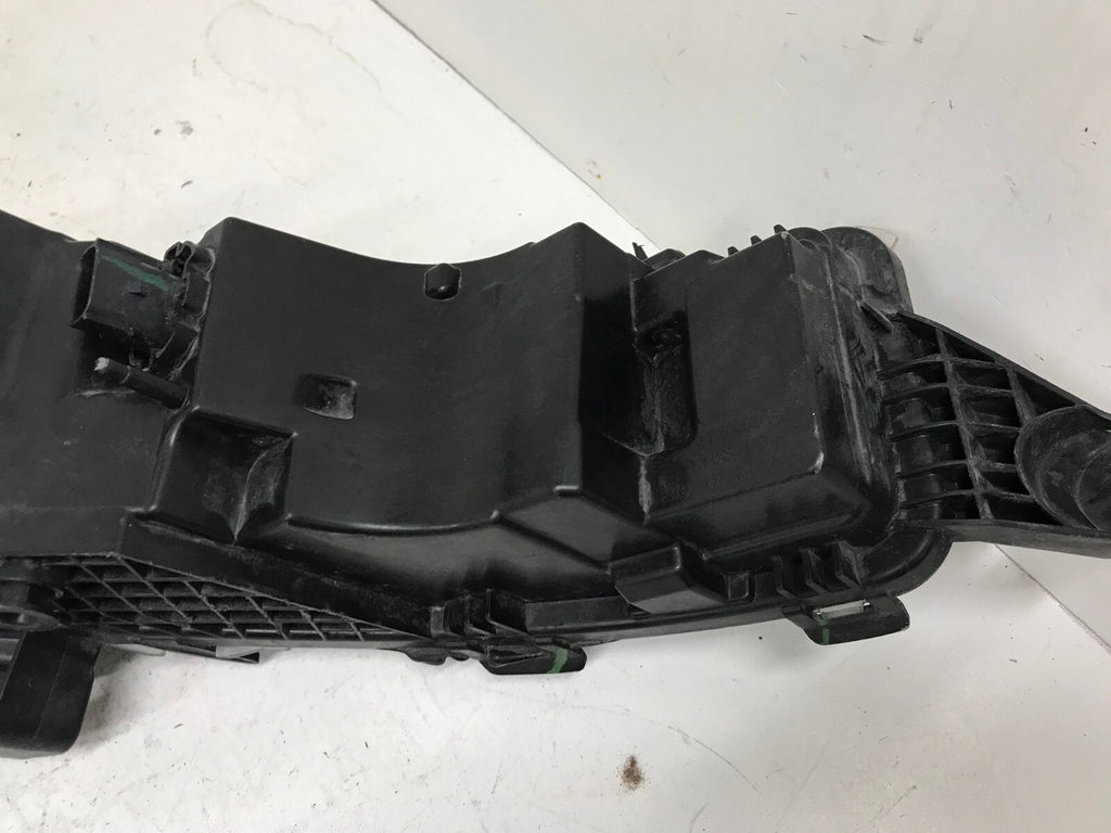 Fog light Damaged Driver LH Left 2020 - 2022 Lincoln Corsair LJ7B-15A255-AC OEM