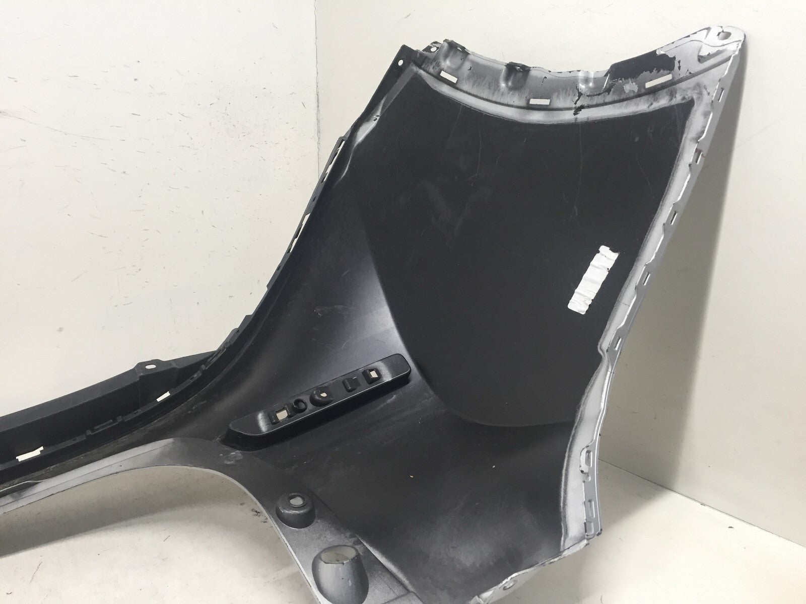 Rear Upper Bumper Cover Nissan Murano S SL SV Platinum 15-2018 85022-5AA0H OEM2