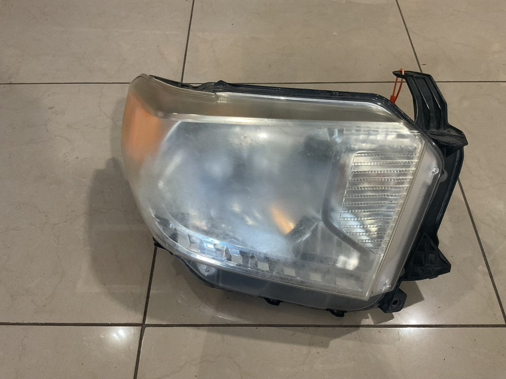Headlight Right Passenger RH 2014-2021 Toyota Tundra CAPA