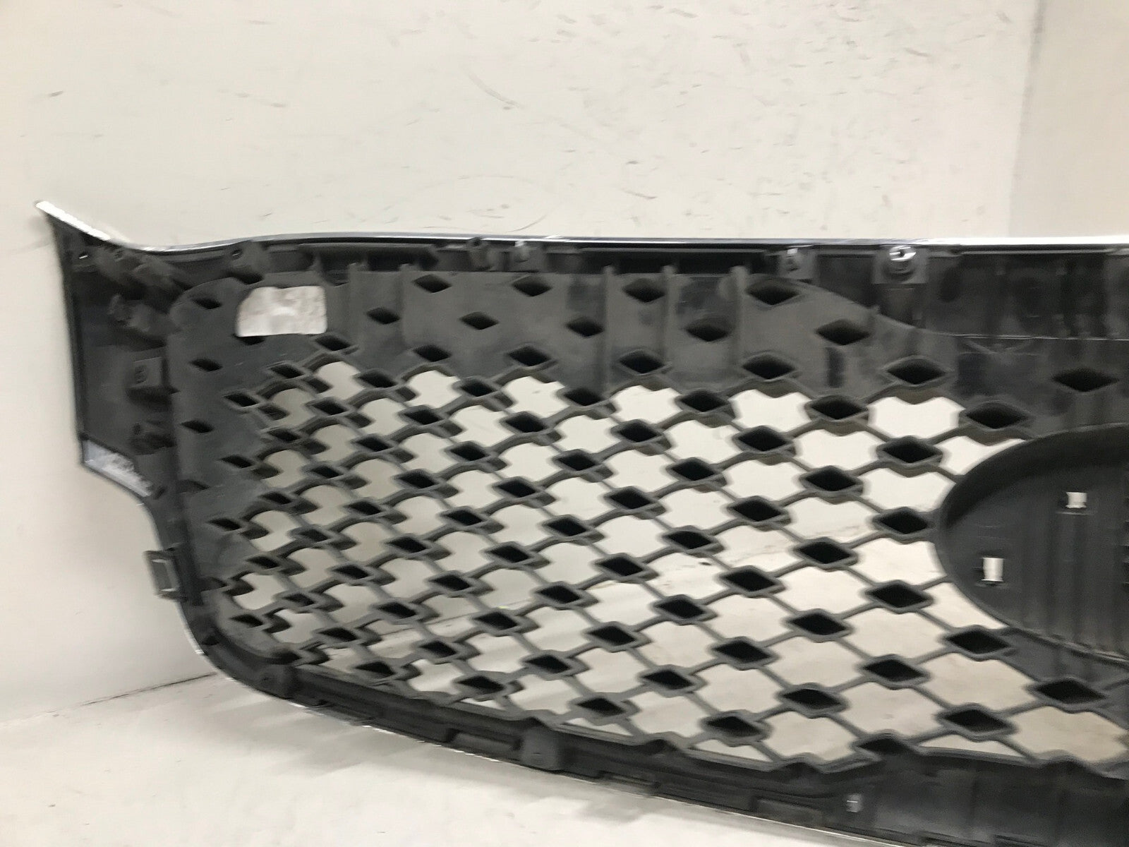 Grille Grill 2016 2017 2018 Kia Sorento 86350-C6000 OEM