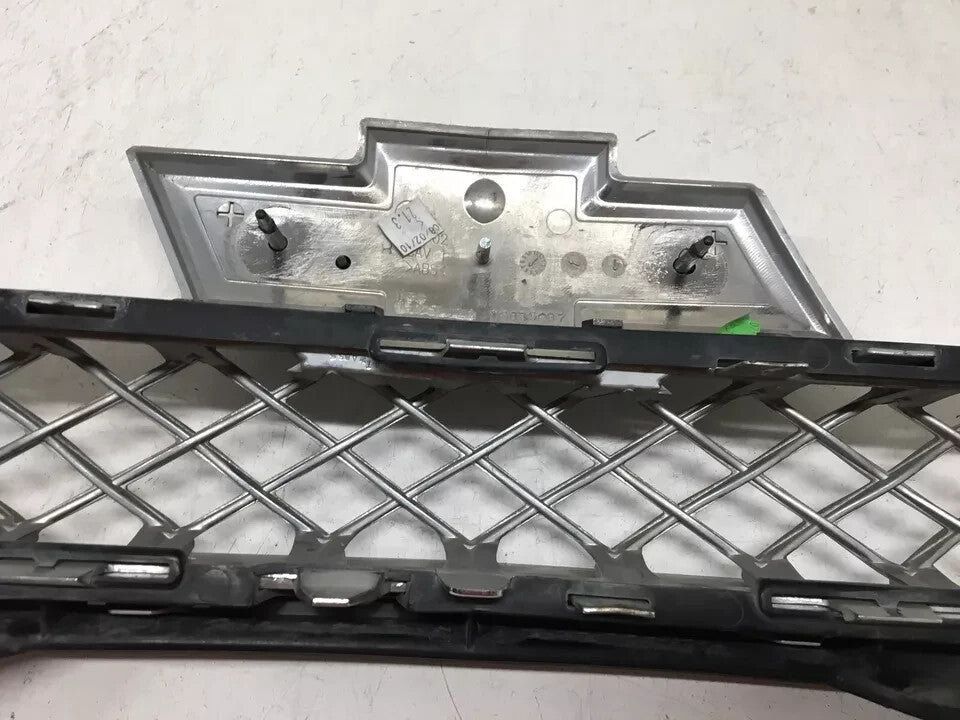 Upper Grille Grill Chevrolet GM Suburban 1500 07 08 15208000 Original