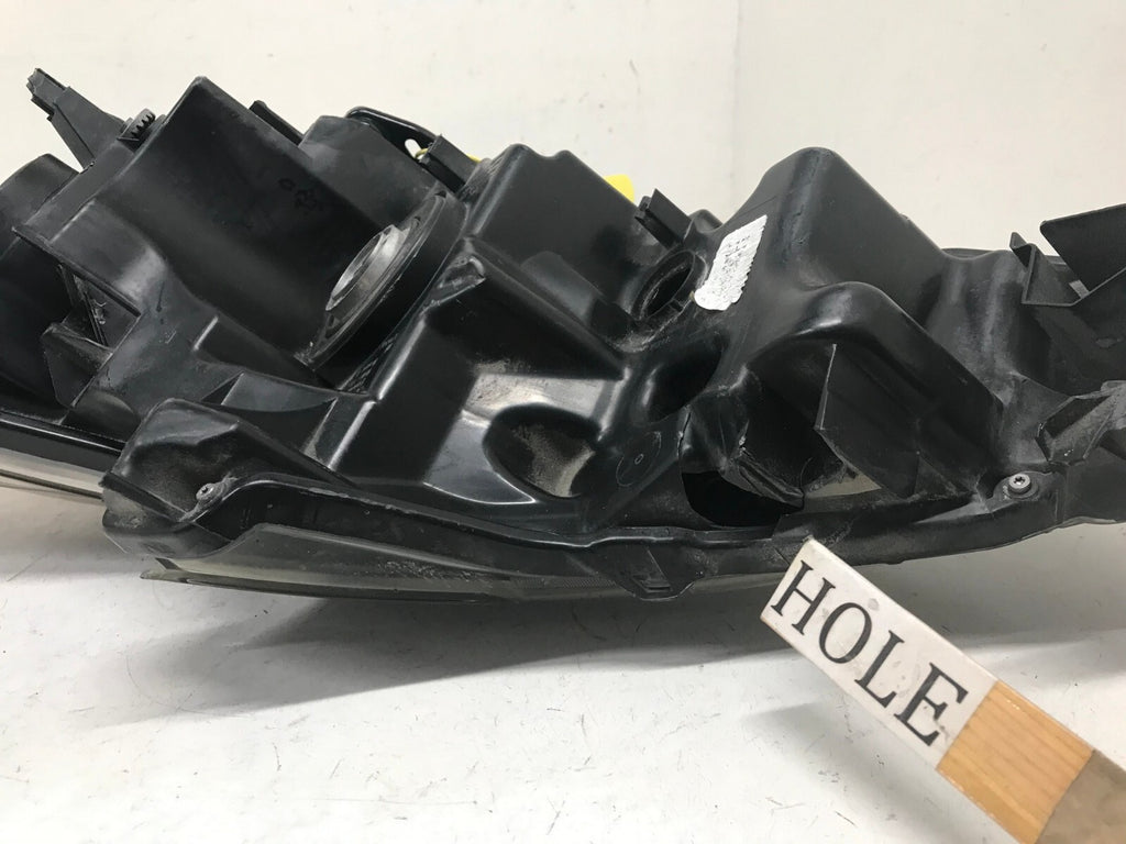 Headlight Damaged Right passenger RH 2016 2017 2018 Nissan Altima 260109HS0A OEM