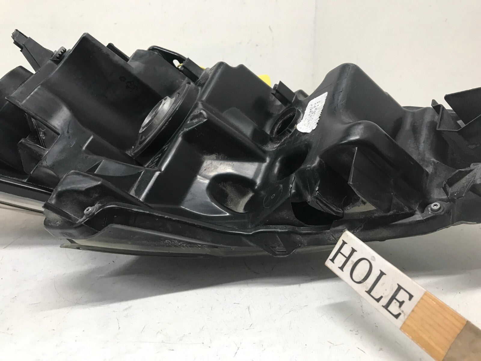 Headlight Damaged Right passenger RH 2016 2017 2018 Nissan Altima 260109HS0A OEM