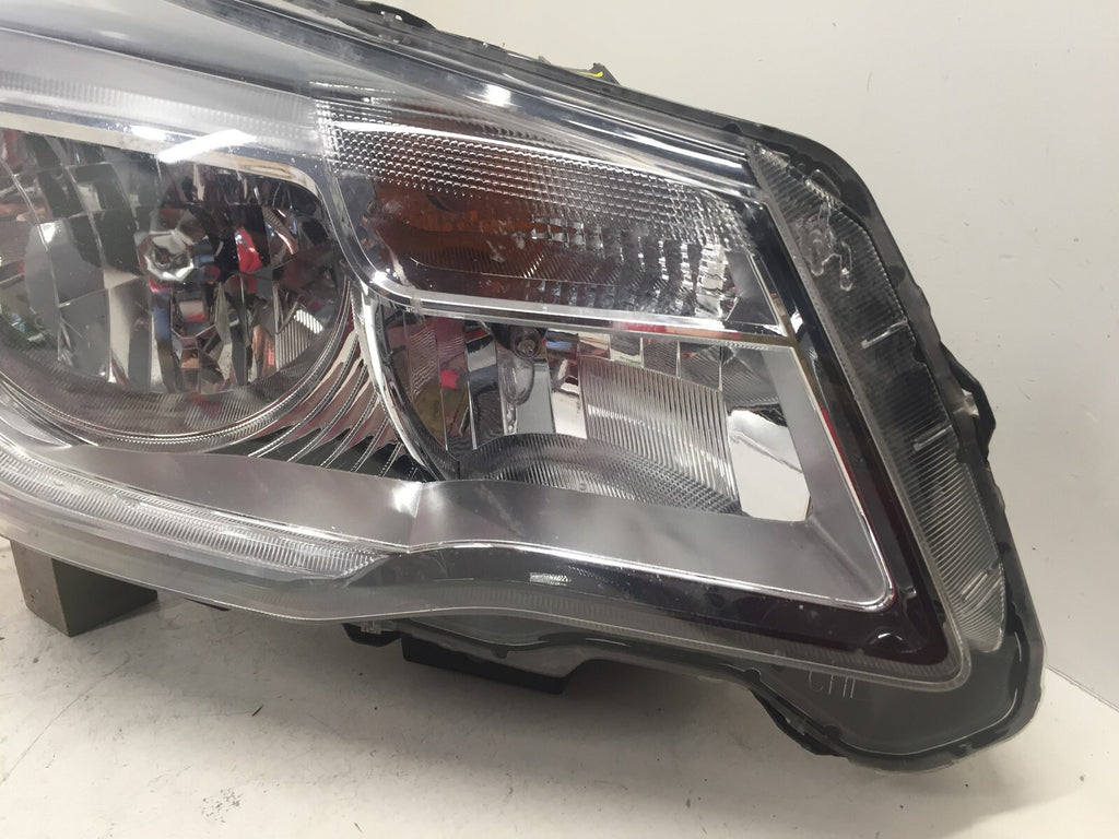 Halogen LED Headlight Damaged Right RH Passenger Subaru Forester 2017 2018 OEM