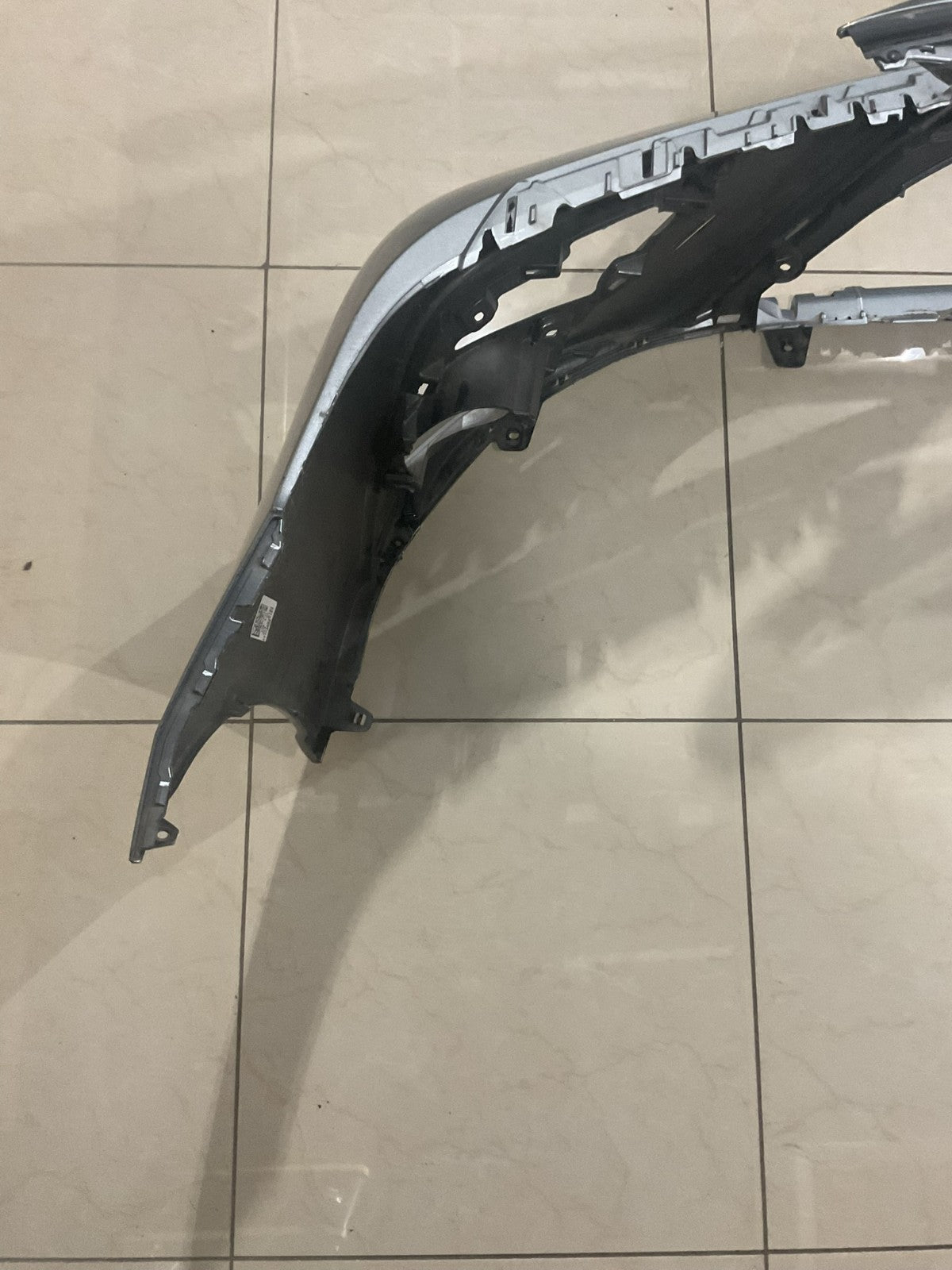 Front Bumper Cover Silver Toyota Camry XSE SE Hybrid SE 2018-20 52119+06e20 OEM