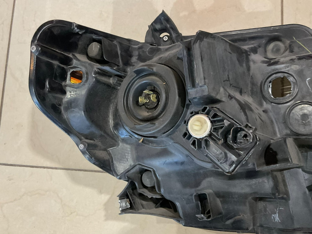 Headlight Left LH Driver 2014-2021 Toyota Tundra CAPA