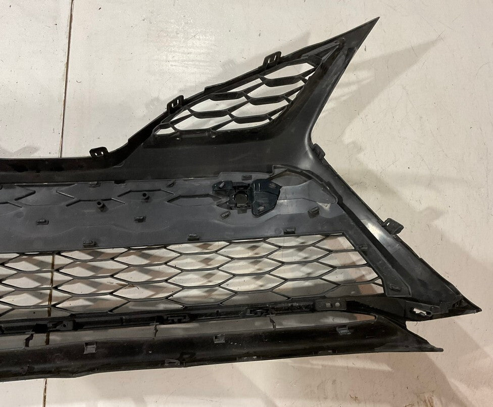 Grill Grille Black/Silver Trim 2021-2022 Toyota Camry SE XSE 53113-06160 OEM