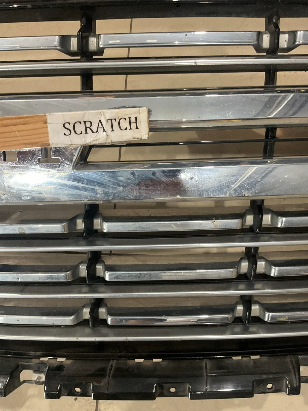 Grille Grill Black/Silver 2021-2022-2023-2024 Chevrolet Tahoe 32020088 OEM