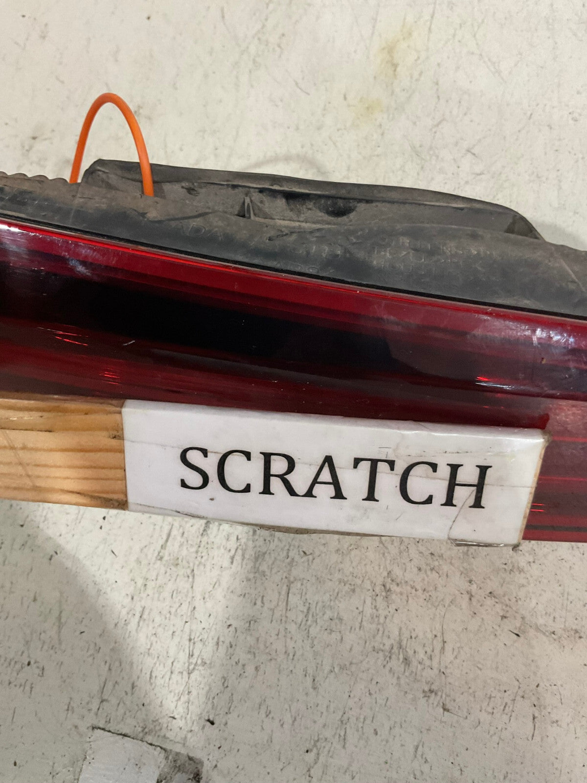 Tail light Damaged Left Driver LH 14-16 Nissan Rogue 08-315-1984L-F OEM