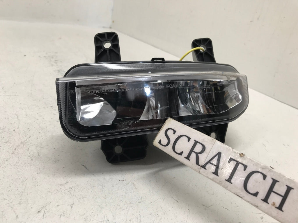 Fog light Damaged LH Driver  Dodge Ram 1500 2500 3500 19-21 2022 68477195AA OEM