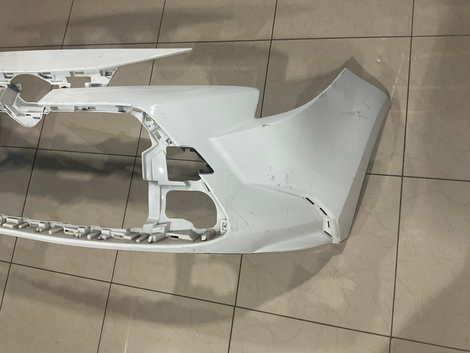 Front Bumper Cover White Toyota Corolla Sedan L/LE/XLE/Hybrid 20-2021 CAPA