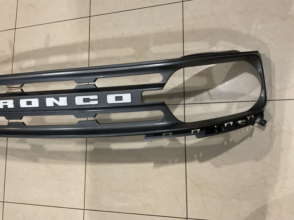 Grill Grille Grey 2021 2022 21 22 Ford Bronco m1pb8200 OEM