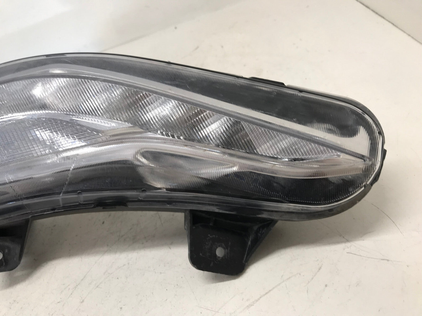 Front Parking light Damaged Lamp RH  Jeep Wrangler 2018-2019 55112884AG OEM