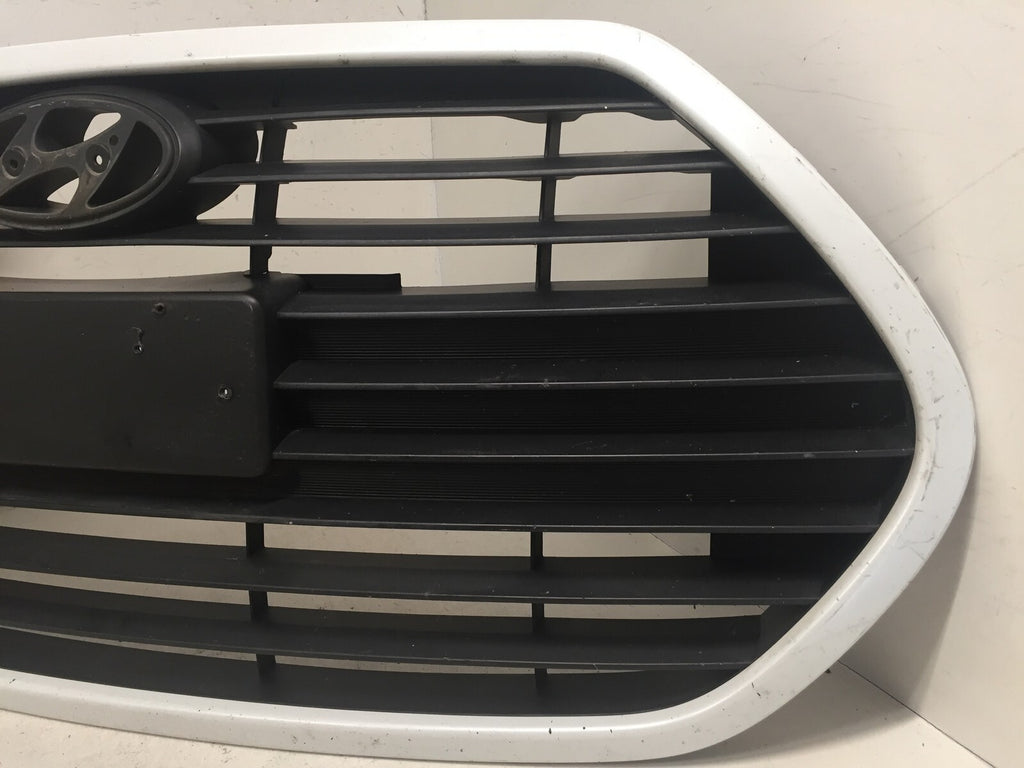 Grille  Grill Hyundai Veloster Turbo  13-17 86561-2V500 OEM