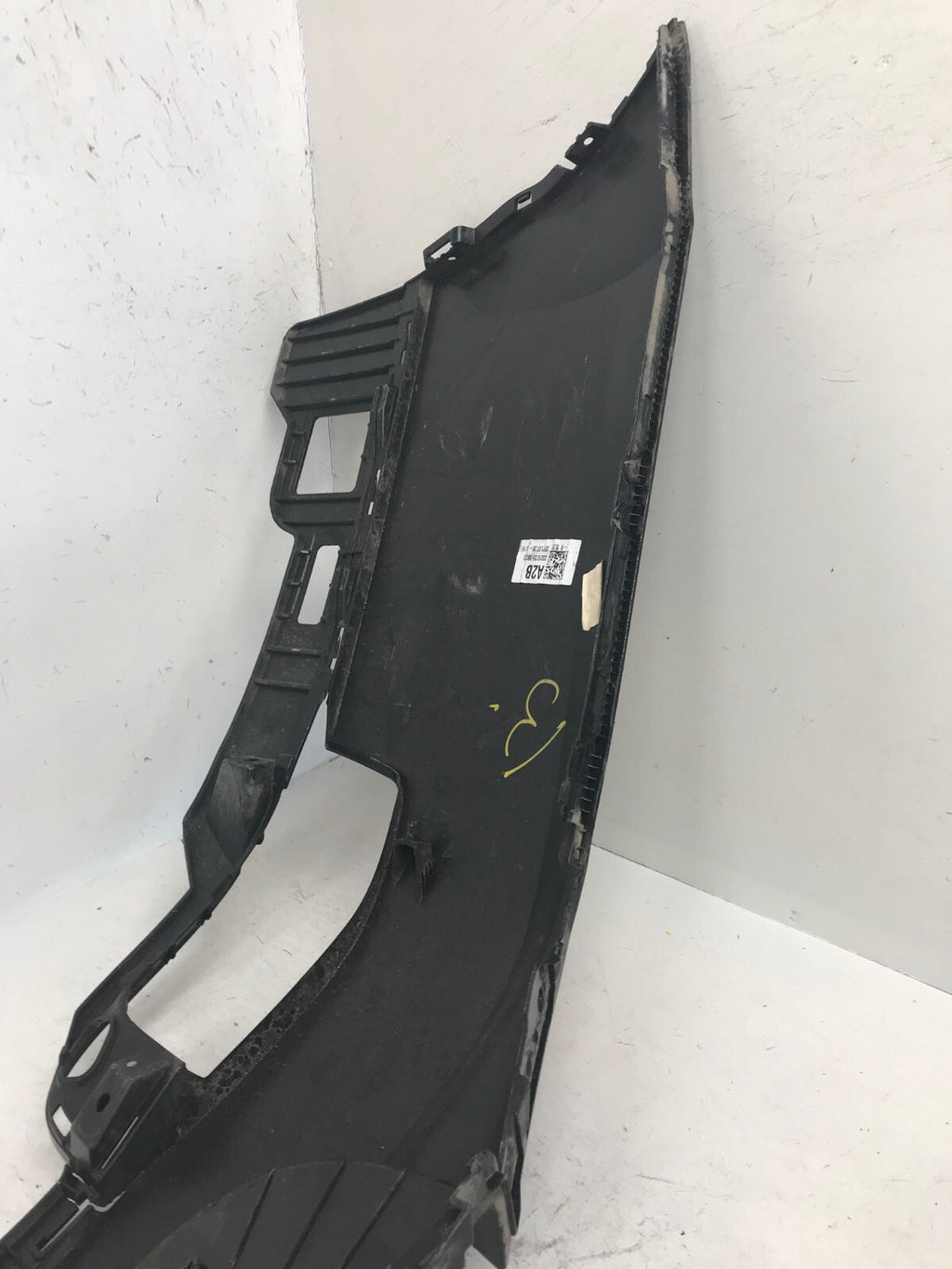 Rear Upper Bumper Cover Hyundai Palisade Lted/SE/SEL/Plus/Ult. Black 2020 OEM