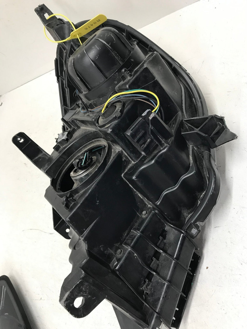 Headlight Damaged Passenger RH Right 10-15 Chevy Equinox LS/LT 20997473 OEM