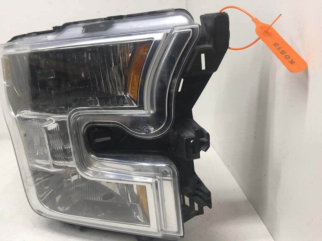 Halogen Headlight Damaged Passenger RH Ford F150 2015-2017 FL34-13005-A OEM