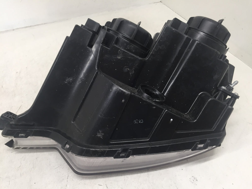 Headlight Damaged Right 2008-2010 Saturn Vue 12-2014 Captiva Sport 2503306 OEM