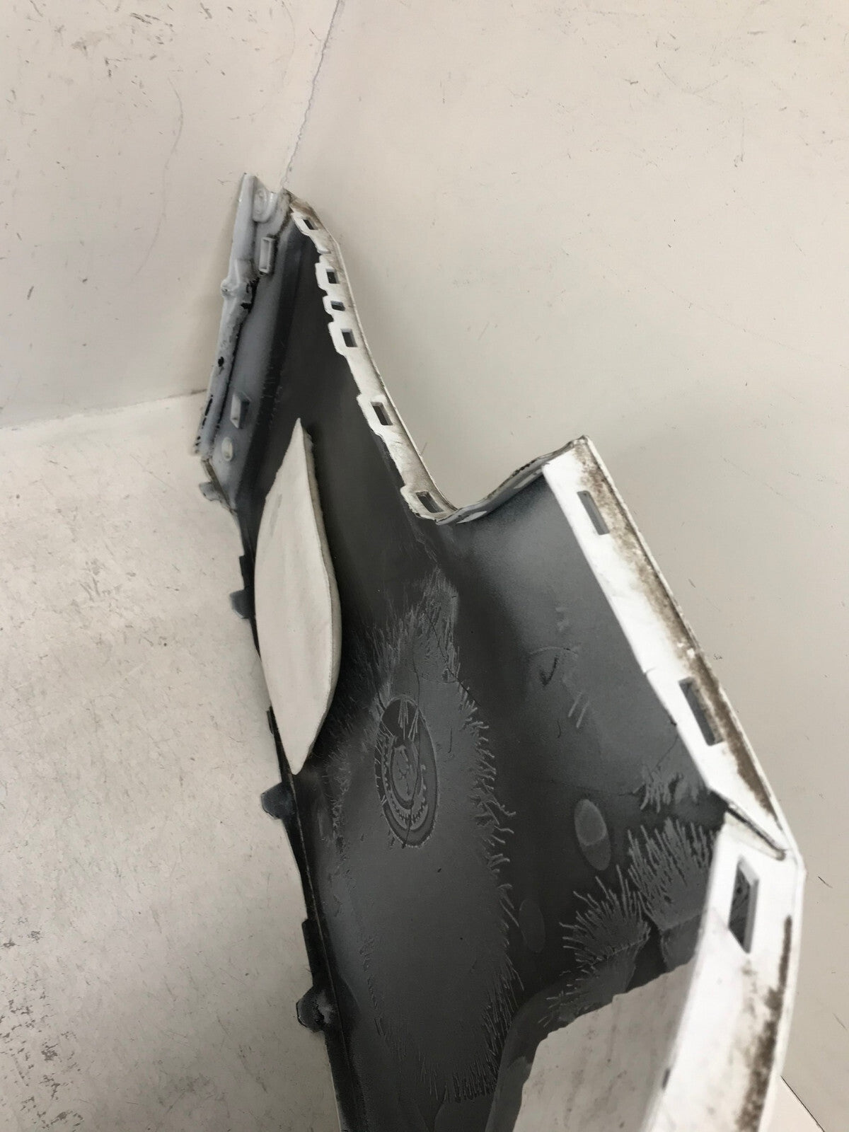 Rear Upper Bumper Cover Volkswagen Tiguan S/SE/SEL/SEL Prmium 2018 5NN807421 OEM