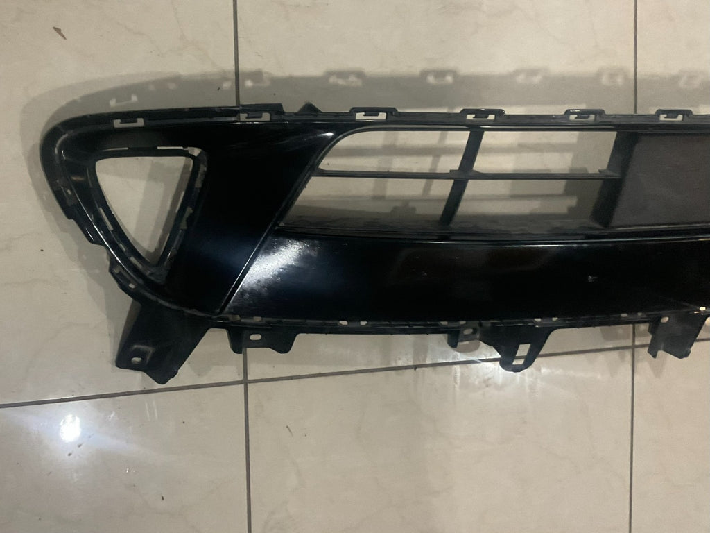 Grill Grille Black 2016-2018 Kia Sorento 86561+c6510 OEM