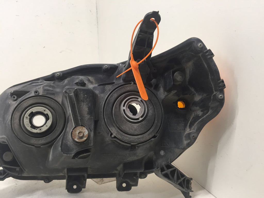 Headlight Lamp Right Passenger RH Toyota 4Runner 2010-2013 8117035530 OEM