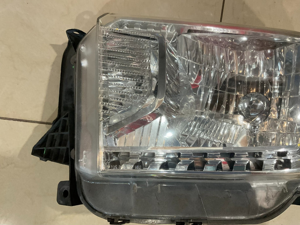 Headlight Left LH Driver 2014-2021 Toyota Tundra CAPA