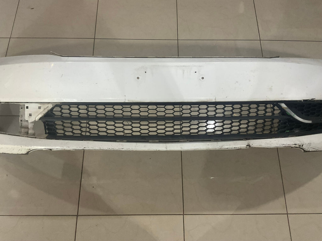 Front Bumper Cover White Volkswagen Passat 2016 2017 2018 561+807+221 OEM