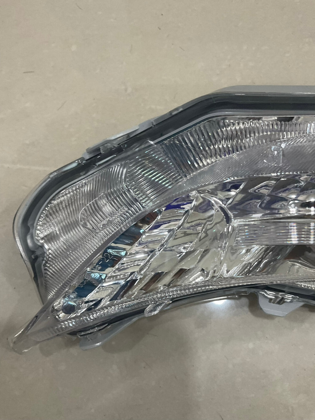 Fog light Damaged Right Passenger RH 2015-2017 Toyota Camry NAL+945+233 OEM