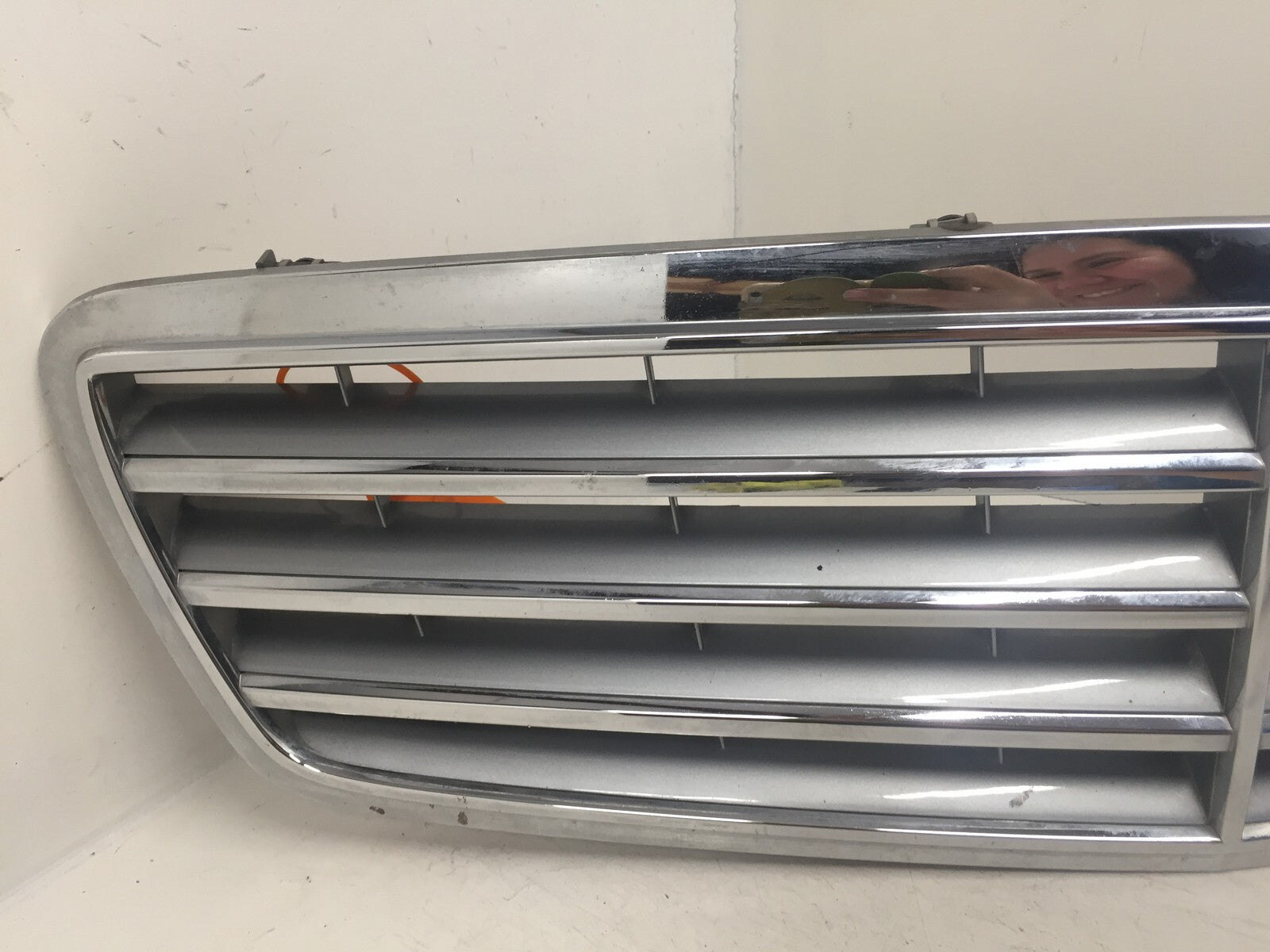 Grille Grill Mercedes benz C Class C230 C280 C320 2005-2007 A2038800223 OEM