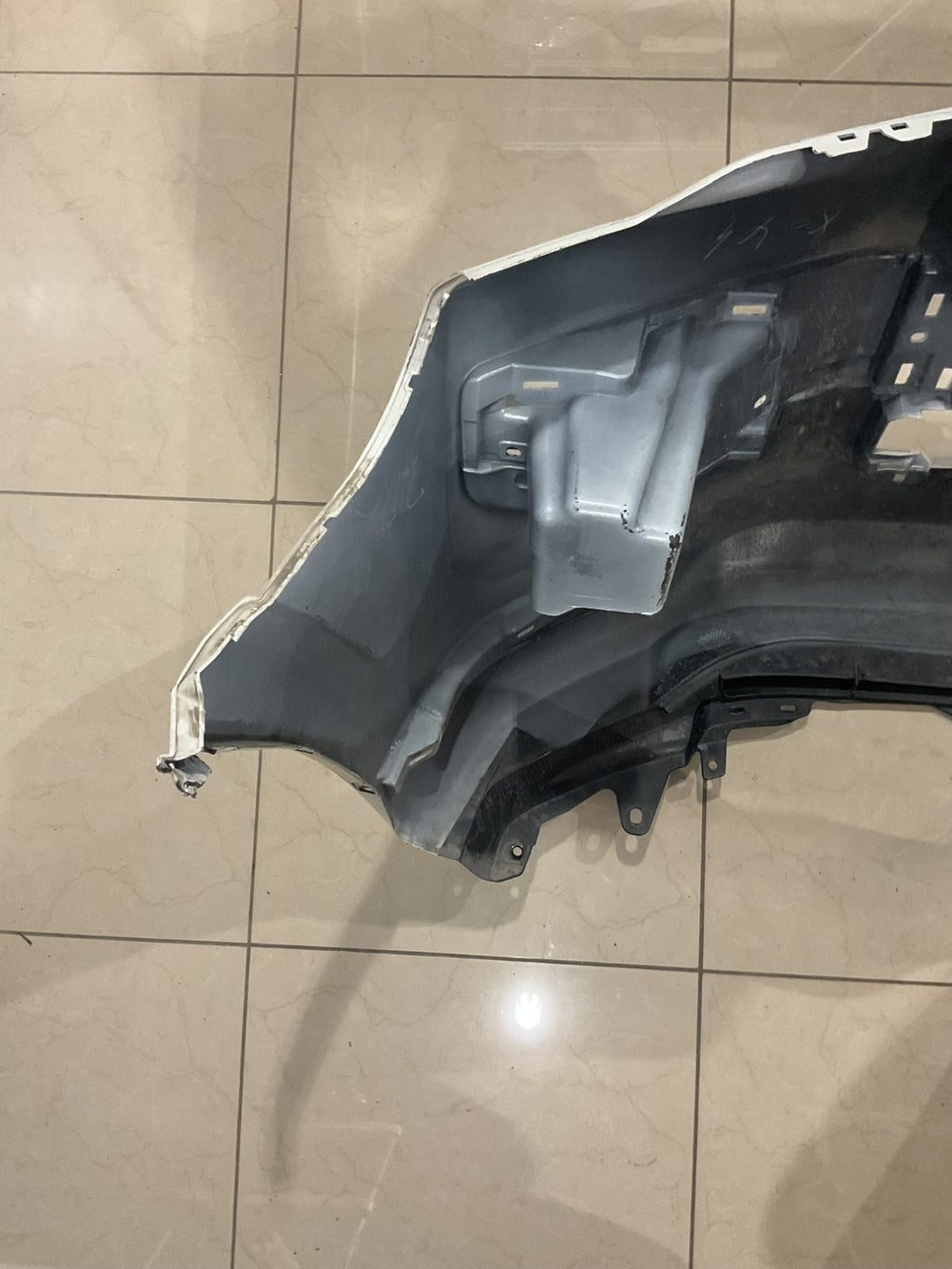 Front Bumper LOCAL White 2014 2023 Toyota 4Runner 52119+35140 OEM