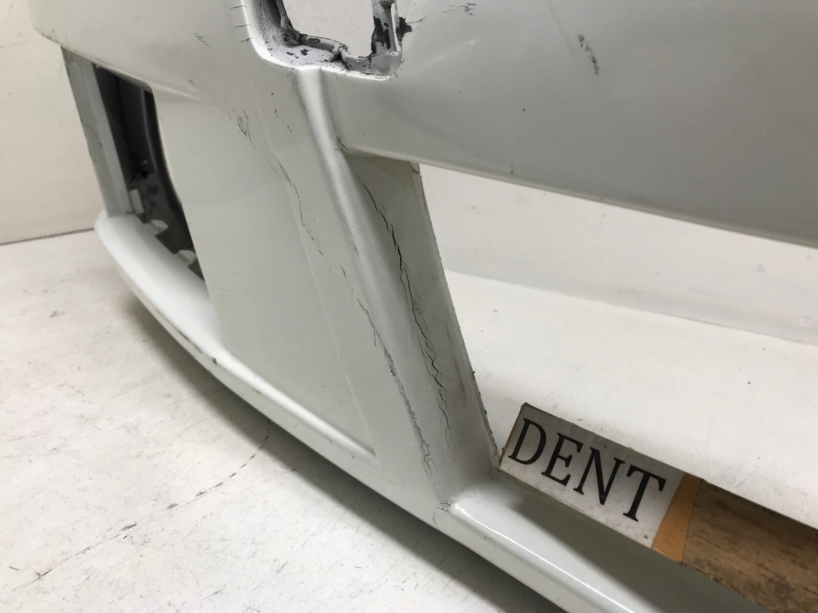 Front Bumper Cover White Mercedes-Benz GLK350 2010 2011 2012 2048804340 OEM