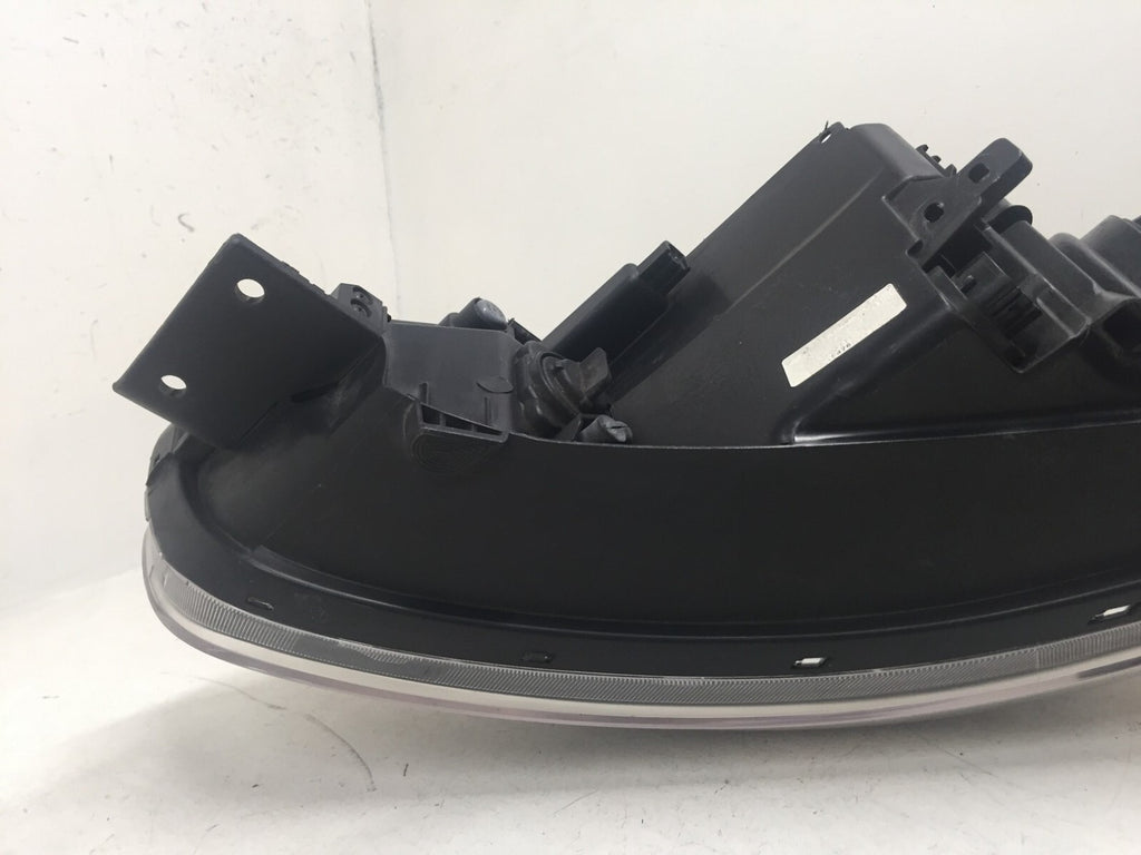 Head light Damaged LED Driver LH Left Kia Soul EV 2015-2016 92101-B2000 OEM
