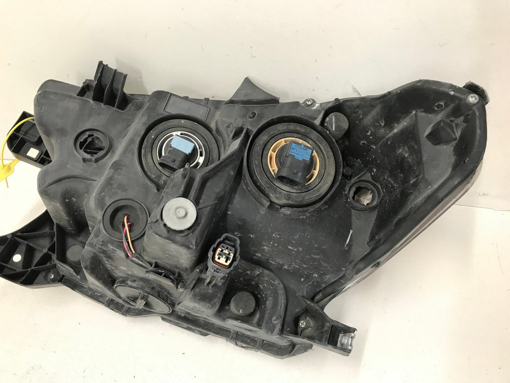 Headlight Damaged Right Passenger RH Toyota Tacoma 2016-2018 8111004270 OEM2
