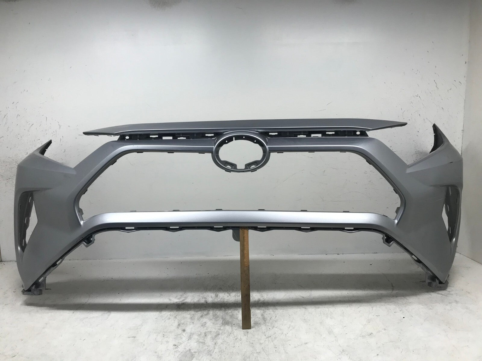 Front Bumper Cover 1D6 2019-2021 Toyota RAV4 LE/XLE/Hybrid LE 52119-0R200 OEM