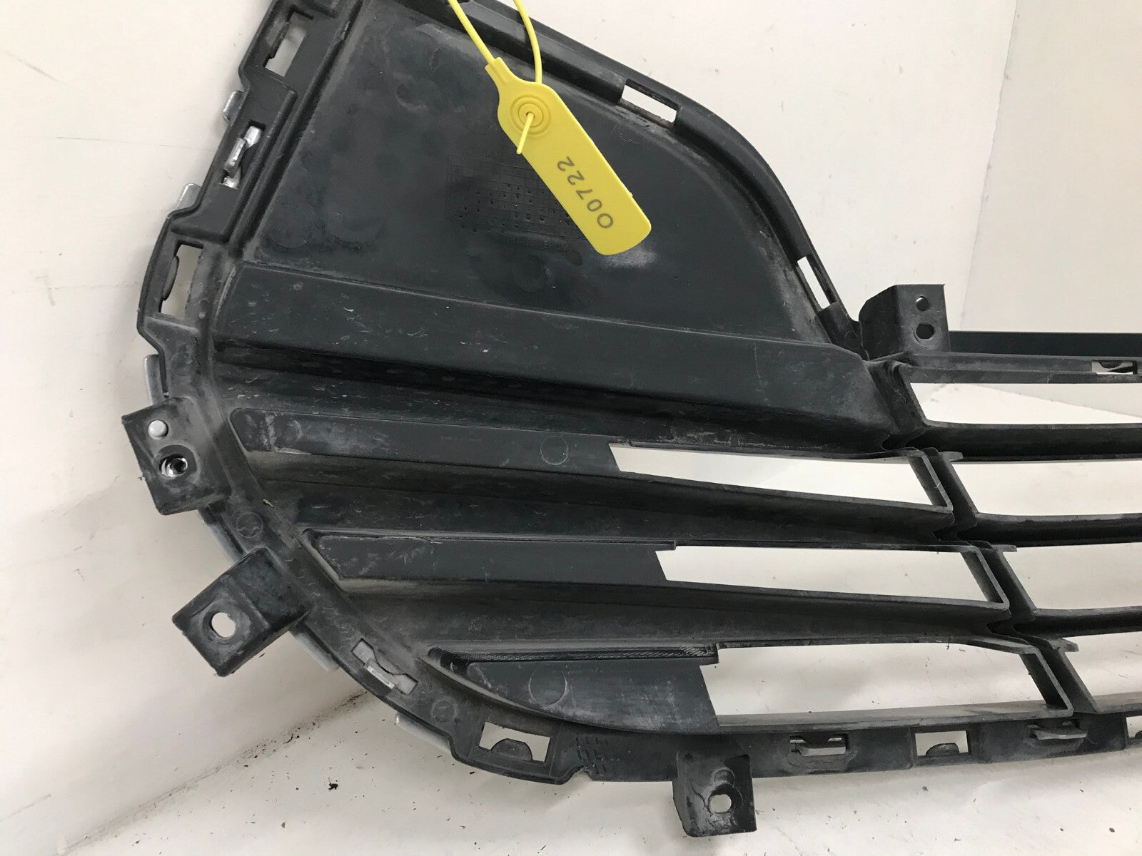 Grill Grille Hyundai Tucson 2010-2011 86561-2V010 OEM