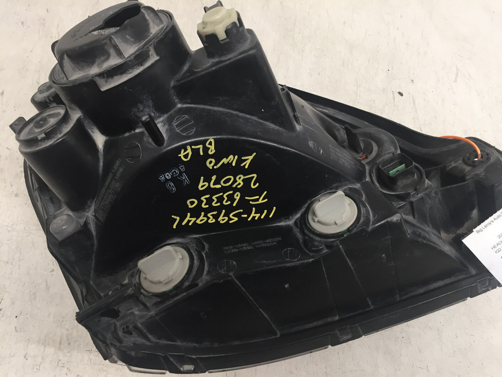 Halogen Headlamp Left Driver LH Hyundai Tucson 2005-2008 92101-2E050 OEM