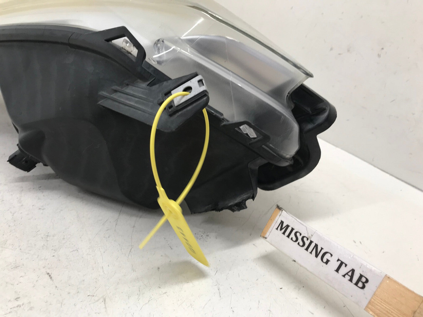 Headlight Damaged Driver LH 2013-2016 Ford Escape CJ5Z-13008-D OEM
