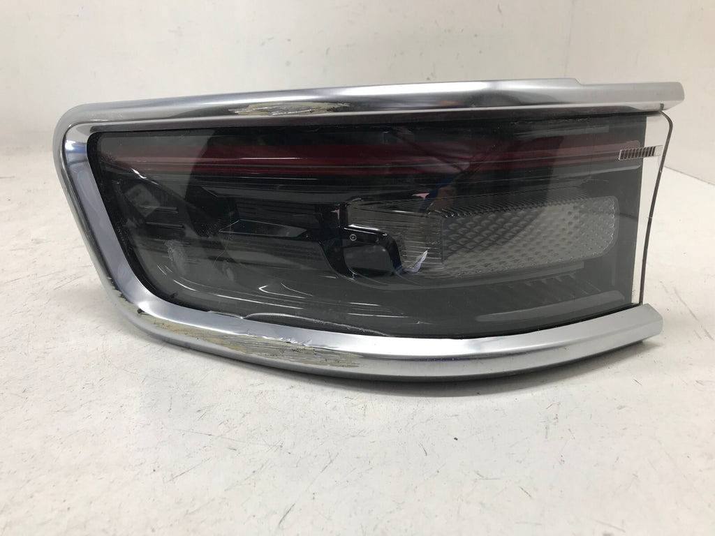 Tail light Damaged Driver LH Left 2022 Jeep Grand Wagoneer 68340919AC OEM