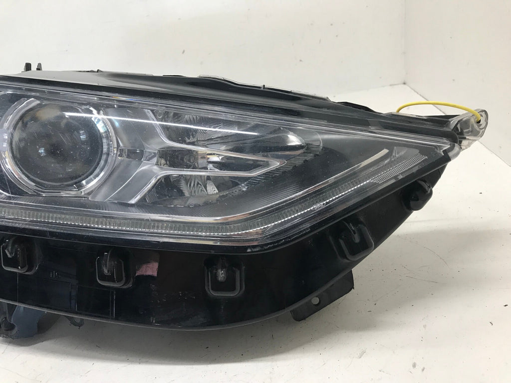 Halogen Headlight Damaged Passenger RH Ford Fusion 2017-2020 HS73-13W029-CJ OEM