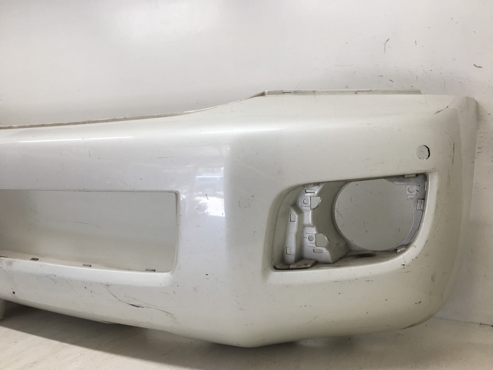 Front Bumper Cover Toyota Sequoia Platinum SR5 Limited w/Fog Lights 08-2014 OEM2