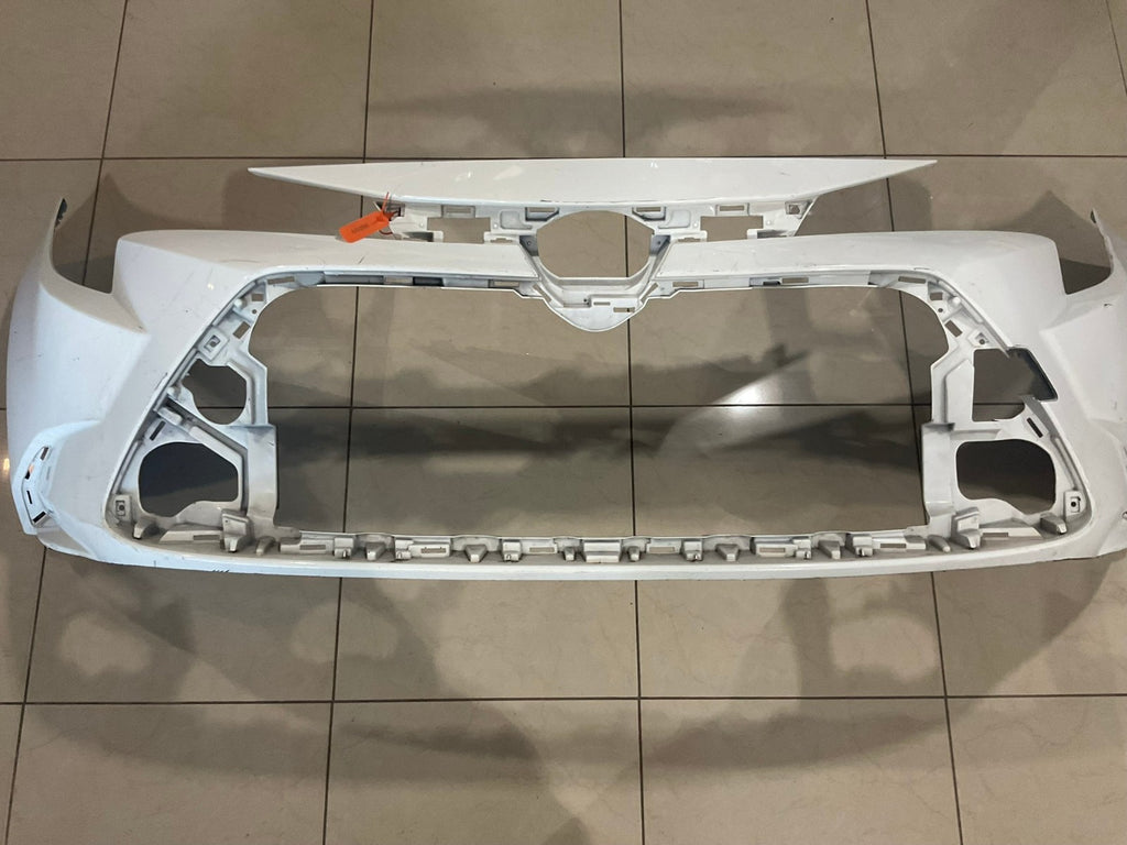 Front Bumper Cover White Toyota Corolla Sedan L/LE/XLE/Hybrid 20-2021 CAPA
