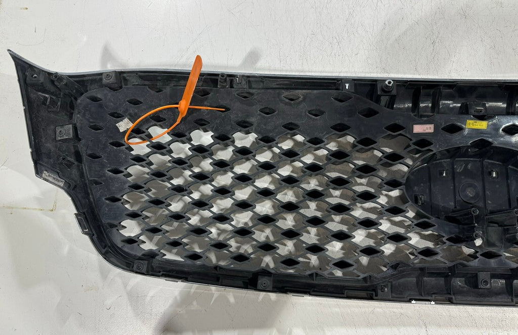 Grill Grille Silver/Black 2015-2018 Kia Sorento 86350-C6020 OEM
