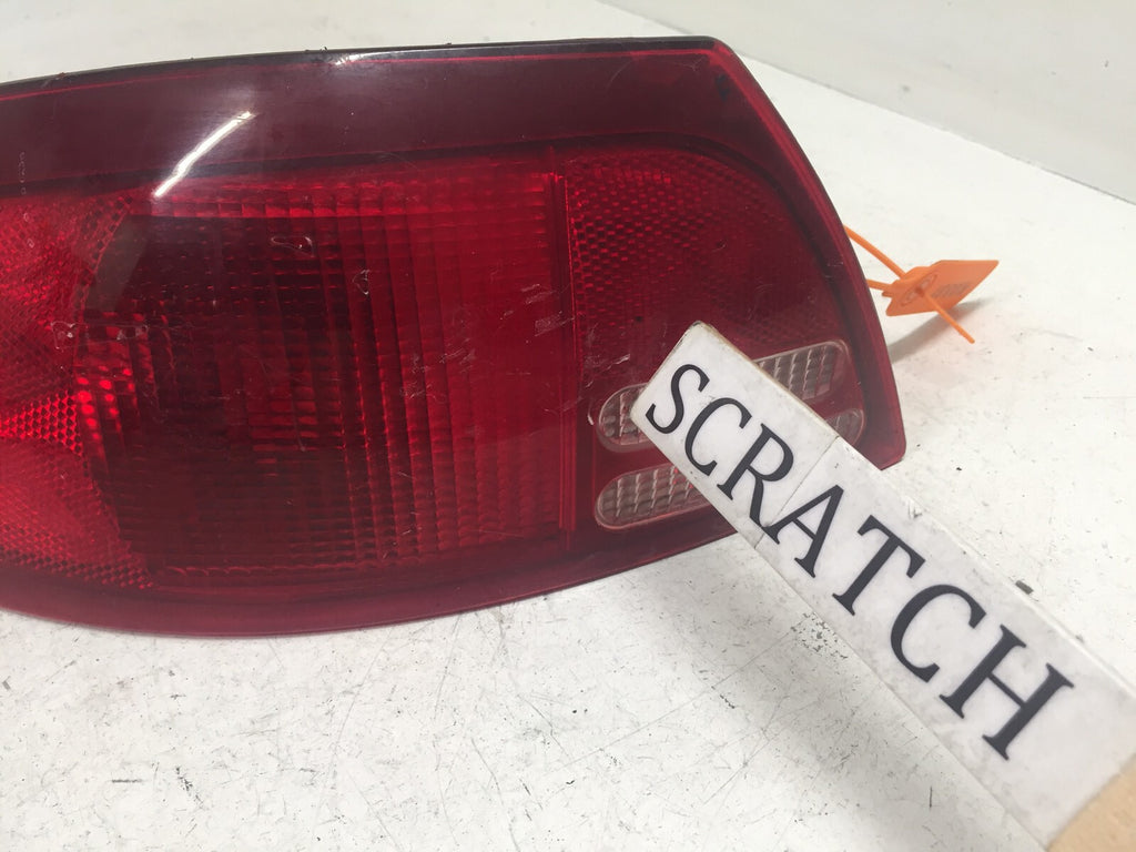 Tail light Damaged Left Driver LH Ford Escort 1998-2002 F8CB-13B505-CA OEM