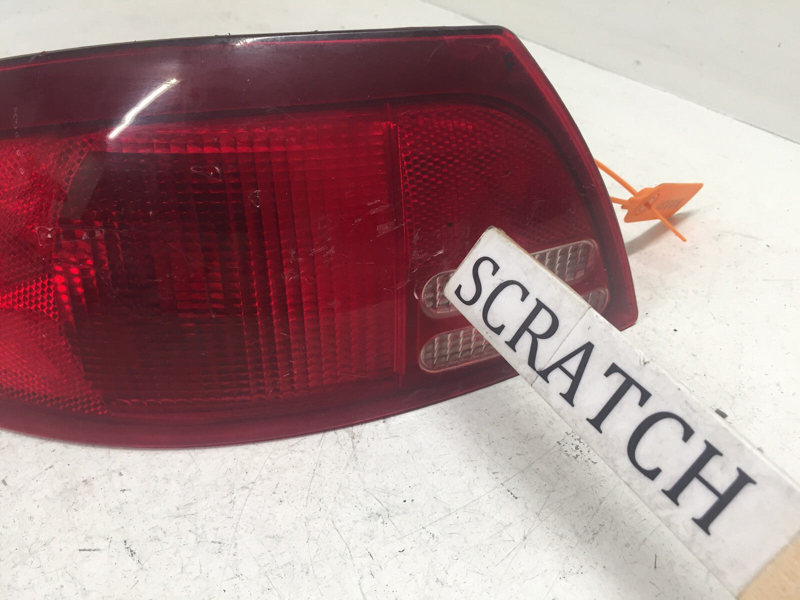 Tail light Damaged Left Driver LH Ford Escort 1998-2002 F8CB-13B505-CA OEM