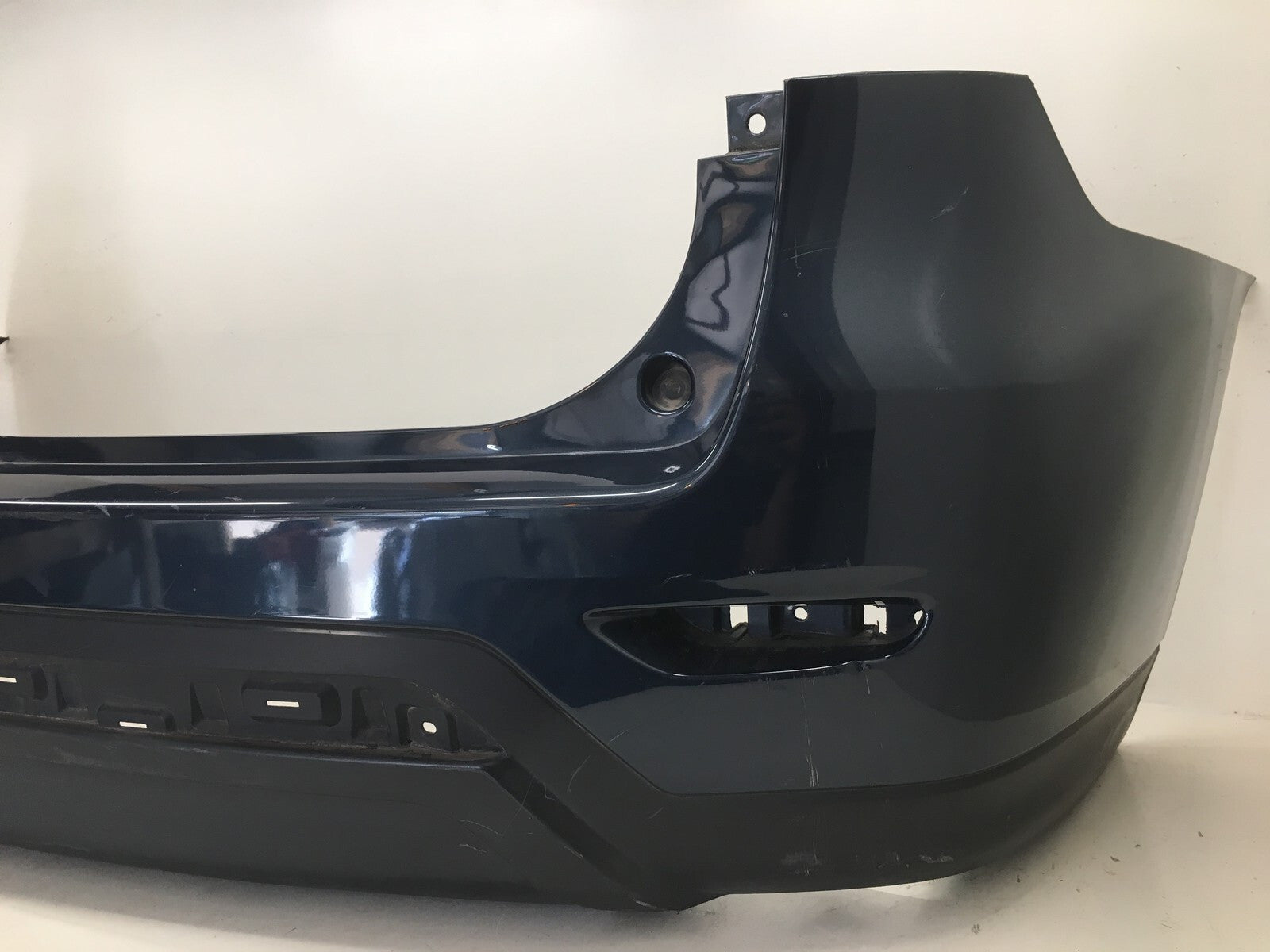 Rear Bumper Cover Nissan Pathfinder Platinum/SV Hybrid w/o Sens Holes 13-16 OEM3